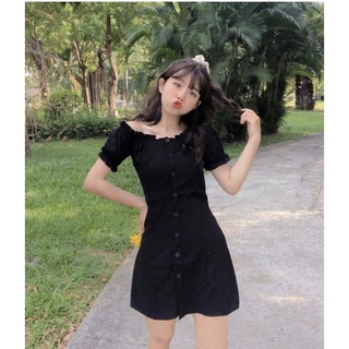 YEUI DRESS ( Váy trễ vai đen basic )
