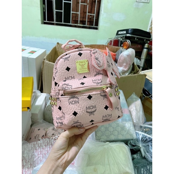 Balo thời trang mini in họa tiết chữ McM kèm móc khoá màu hồng qc❣️Freeship❣️