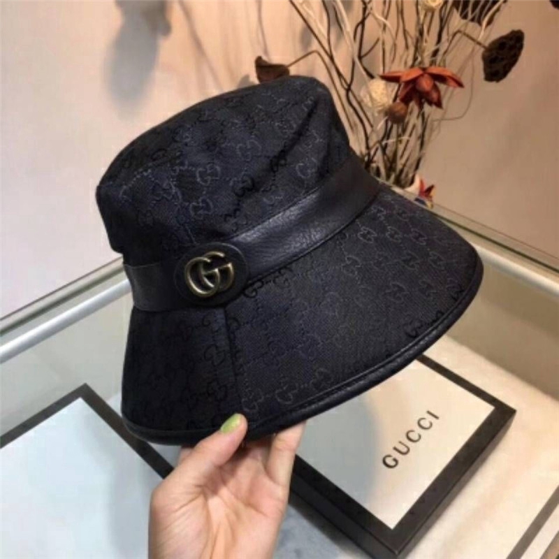 Mũ lưỡi trai thêu chữ đơn giản