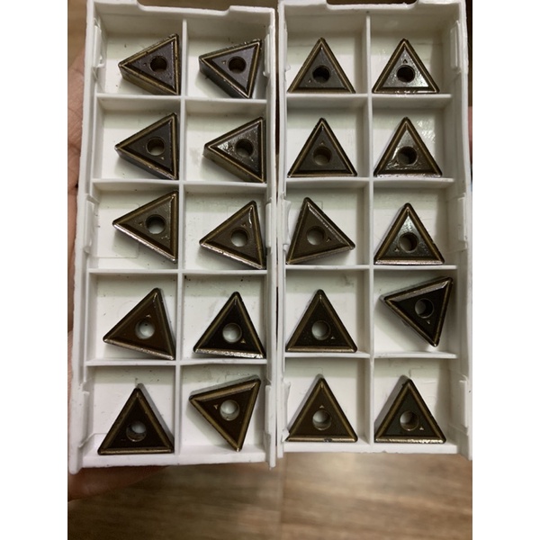 Chip tiện tn16 r0.8 sumitomo phá thô inox