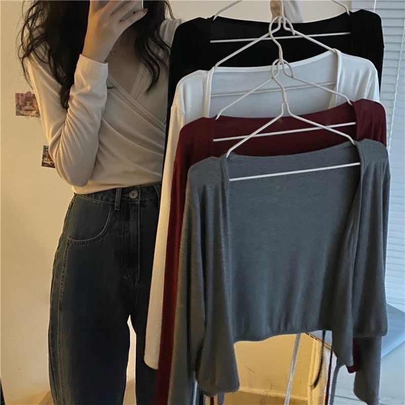 Áo thun croptop tay dài cổ chữ V thiết kế mới quyến rũ thời trang mùa thu dành cho nữ 2021