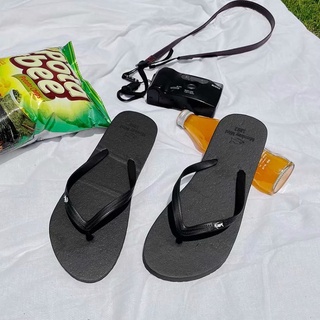 Dép Xỏ Ngón Màu Đen Dễ Phối Đồ Thời Trang Mùa Hè Năng Động