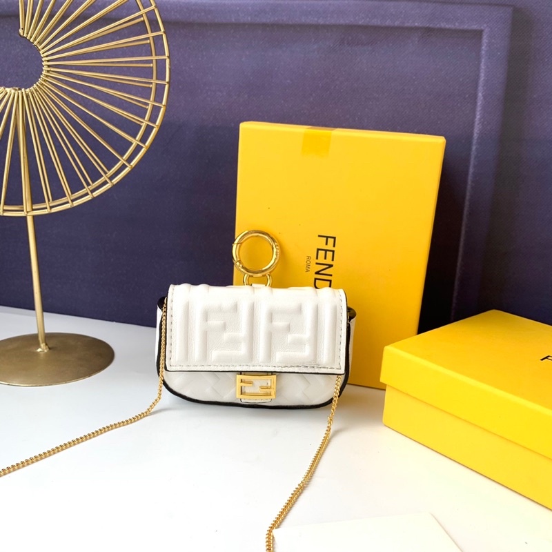 Túi đeo chéo nữ size mini Fendi FD baguette nano da thật cao cấp gập nổi logo thương hiệu