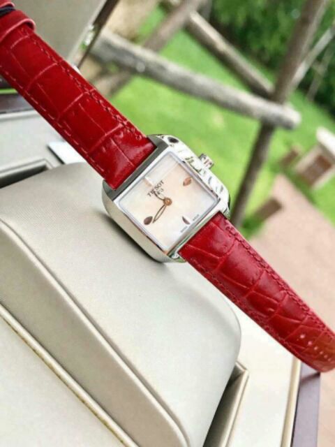 Đồng hồ nữ Tissot T02.1.265.71 mặt số vuông  dây da đỏ 22mm