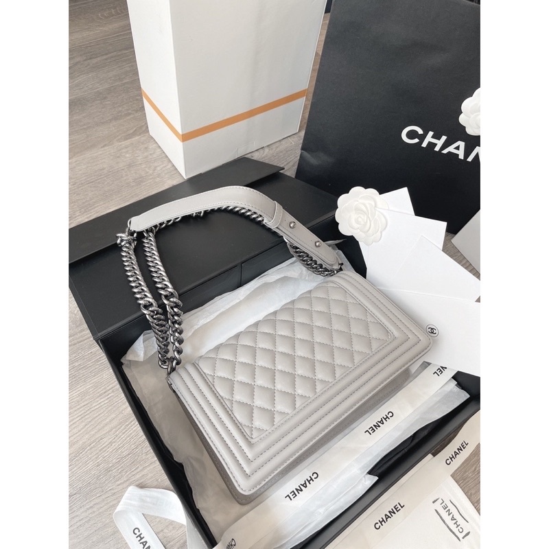 Túi xách nữ khoá bạc về 2 size 20-25 Fullbox bill