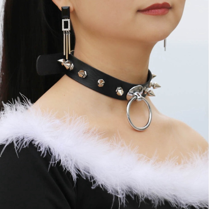 Màu bạc O-Round Spike Vòng cổ nữ Cổ áo khai thác cho phụ nữ 2019 Punk Leather Chocker Trang sức gothic
