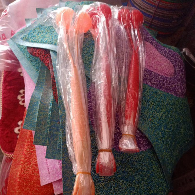 Cây Đấm, Gãi Lưng