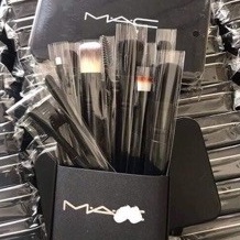 Bộ Cọ Trang Điểm MAC Chuyên Nghiệp - Sang Trọng - Bộ 12 Cọ