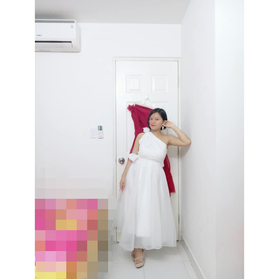 Đầm công chúa lệch vai thiết kế