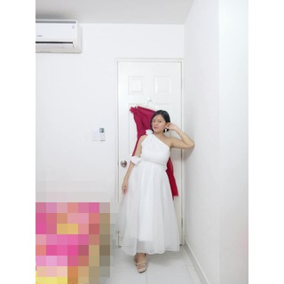 Đầm công chúa lệch vai thiết kế