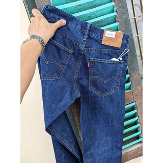 Quần jeans levis