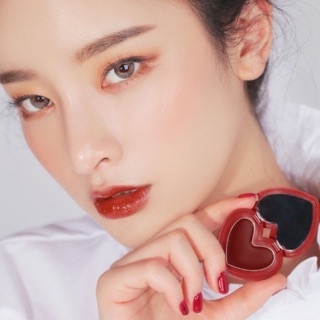 Son lỳ hộp trái tim kèm gương