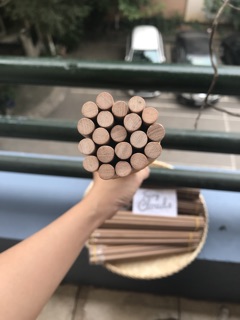 Đũa gỗ kim giao trắng