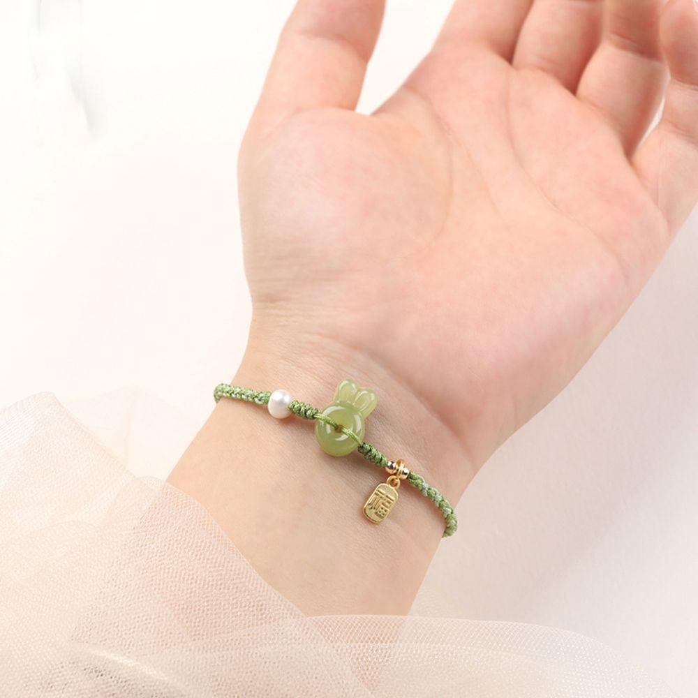 Vòng Đeo Tay Mặt Hình Thỏ Màu Xanh Lá Ngọt Ngào Cho Nữ