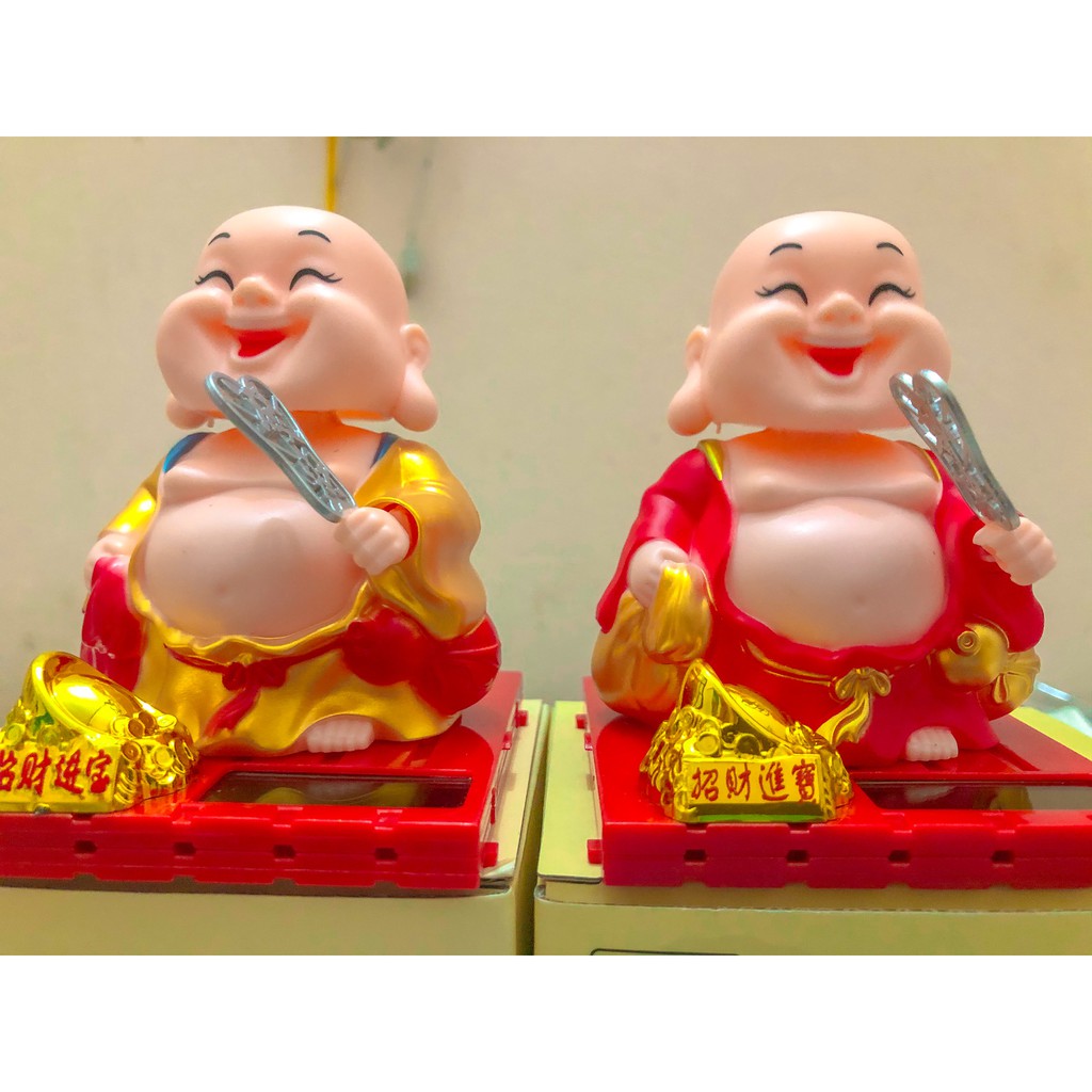 Tượng Phật May Mắn Ông Di Lặc Tay Cầm Quạt, trang trí xe hơi, phong thủy mang đến may mắn, phúc lộc.