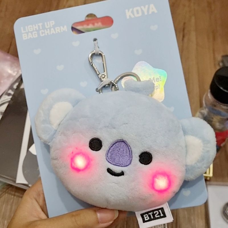 Móc khóa BT21 Koya có đèn BTS