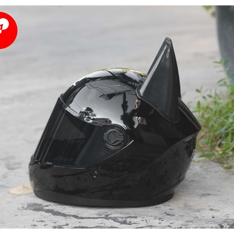 COMBO Mũ fullface AGU đen bóng + đuôi gió AGV + sừng batman (mũ đen bóng)