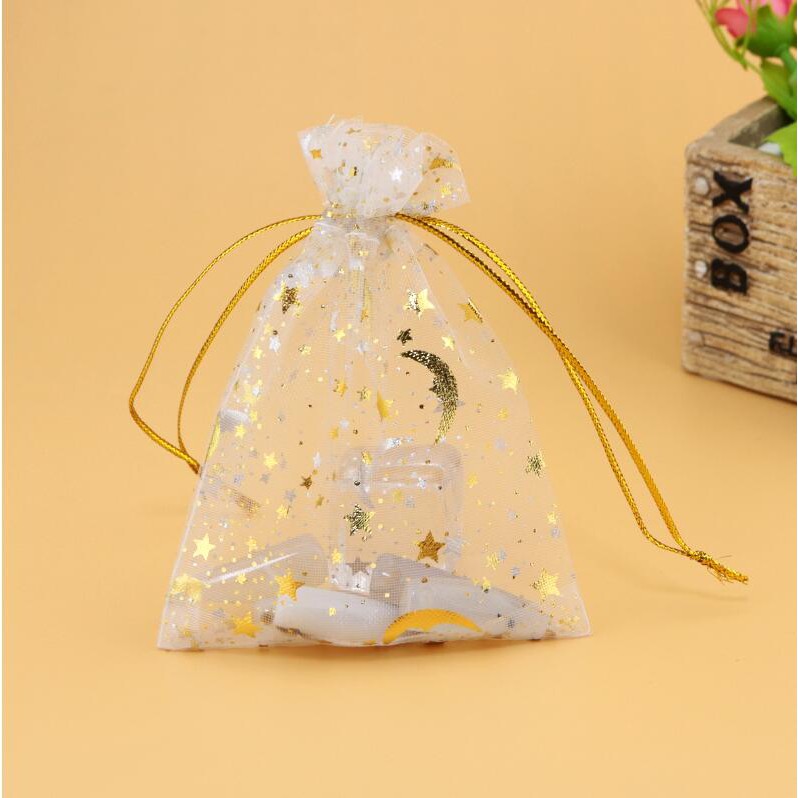 Túi vải voan thơm handmade kích thước 9x12cm họa tiết trăng sao nhũ vàng có dây rút - midori