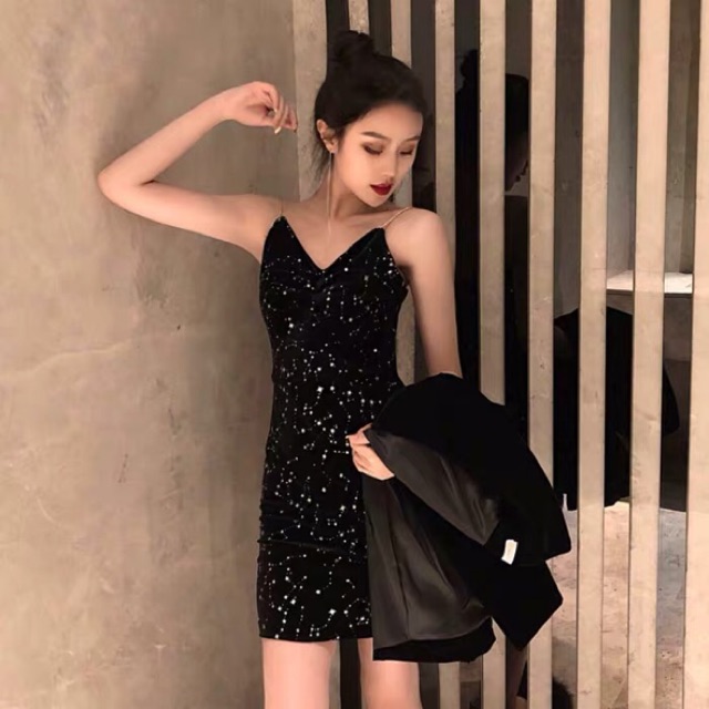 VÁY BLING BLING HỞ VAI QUYẾN RŨ VẢI NHUNG