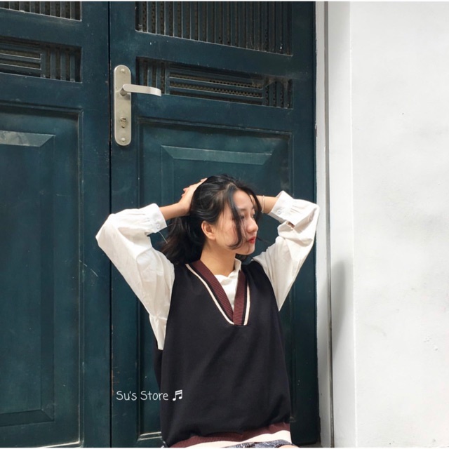 Áo gile cổ V trơn viền kẻ A1022 SUSTORE