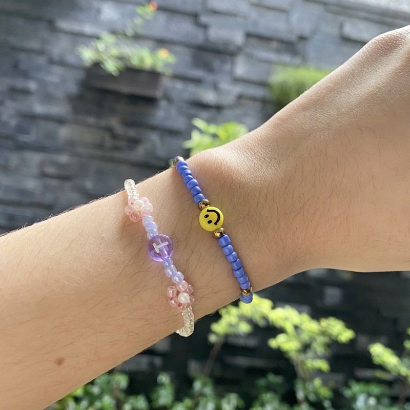 Vòng Tay Bảng Chữ Cái Và Mặt Cười