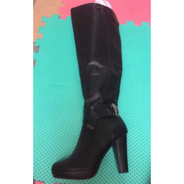 Bôt da đùi gót nhọn lót lông bên trong sale lẻ size