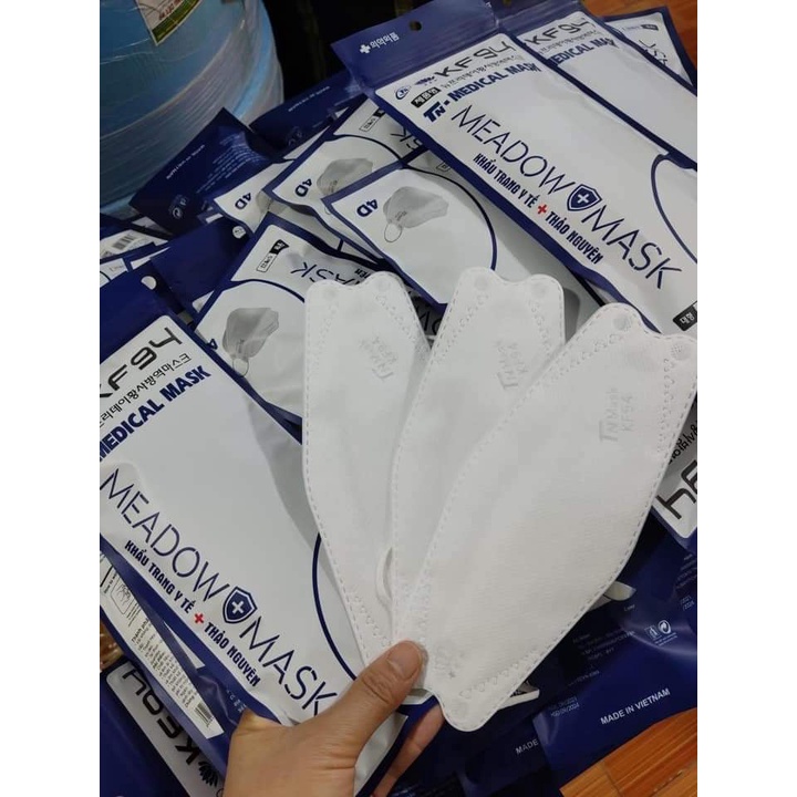 1 Thùng Khẩu trang 4D  Thảo Nguyên KF94 (300 cái)