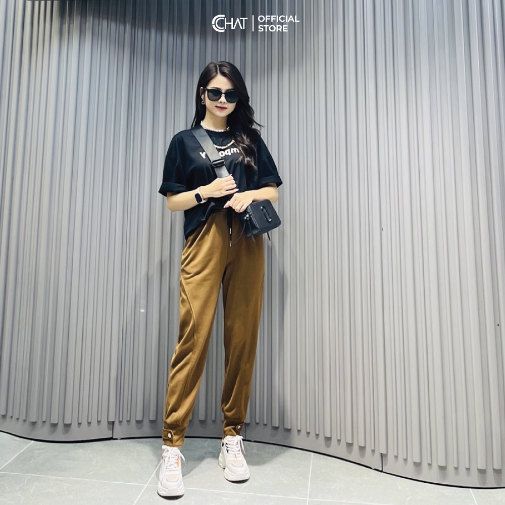 Áo T-shirt chữ phối xích CCHAT