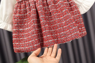 Váy dạ đỏ bé gái