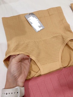 Quần lót gen bụng