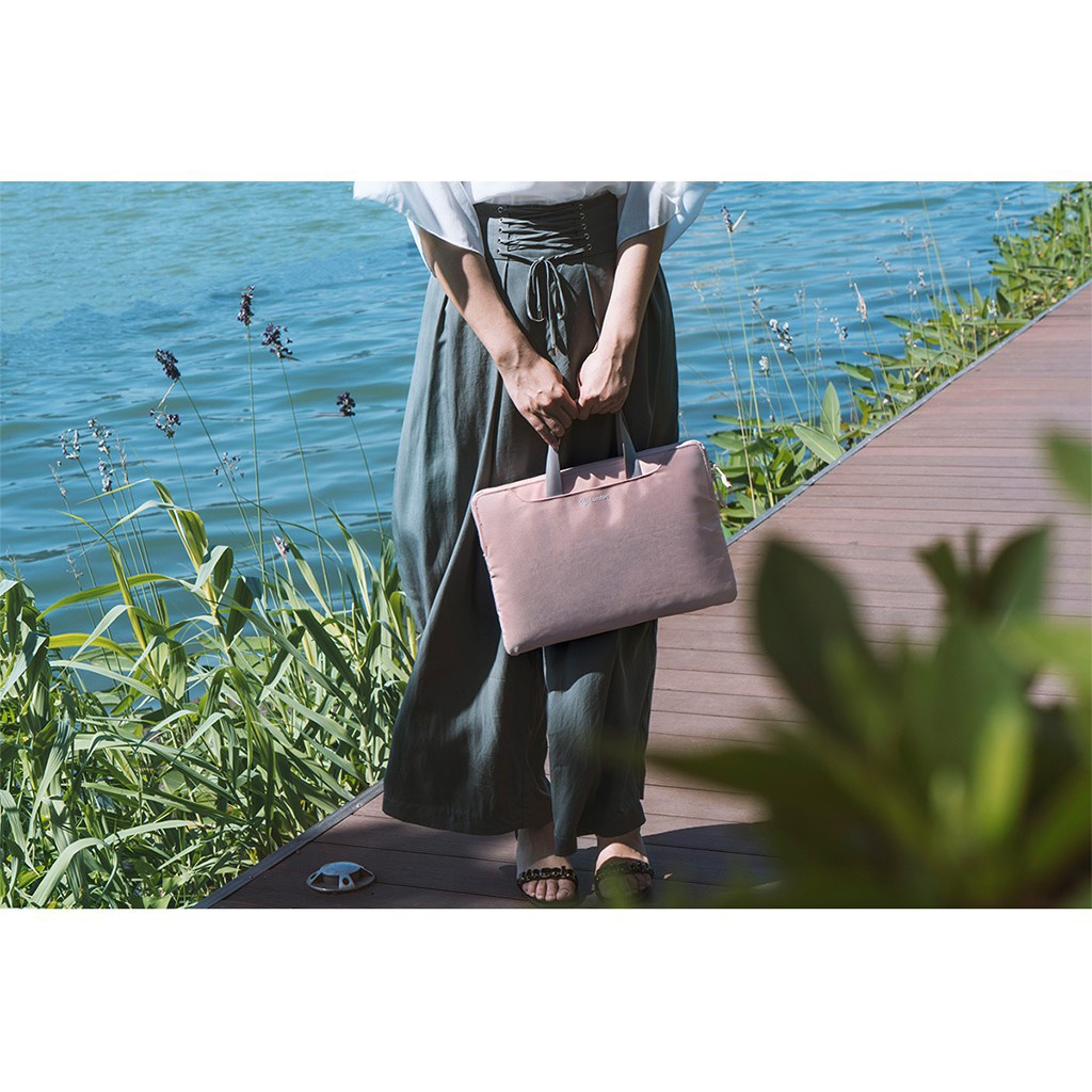 (ẢNH THẬT - 🍀FREESHIP🍀) Túi xách đựng laptop, macbook thời trang nữ 13 inch - TOMTOC  Slim Handbag A21 Màu hồng