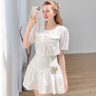 Set Áo Lửng Đính Nút Và Chân Váy Trắng