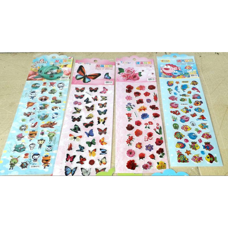 Một tờ hình dán nổi dài có nhiều mẫu khác nhau
