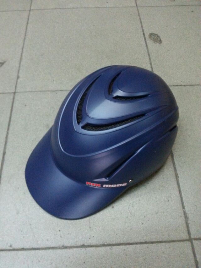 Non Ket  the thao c.c  gia 100k
