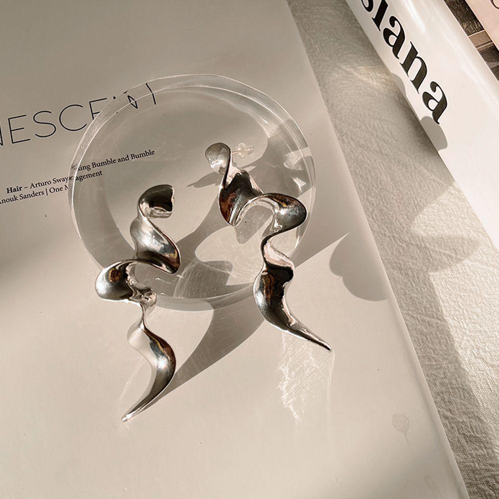 Đôi Khuyên Tai Nữ Phong Cách Vintage Xinh Xắn