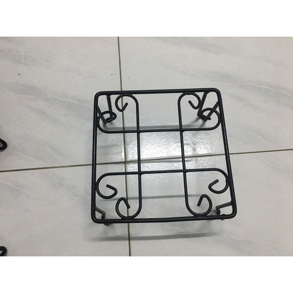 Kệ sắt vuông bọc nhựa đặt chậu hoa vuông, đế lót chậu cây (KT: 20cm x cao10cm)