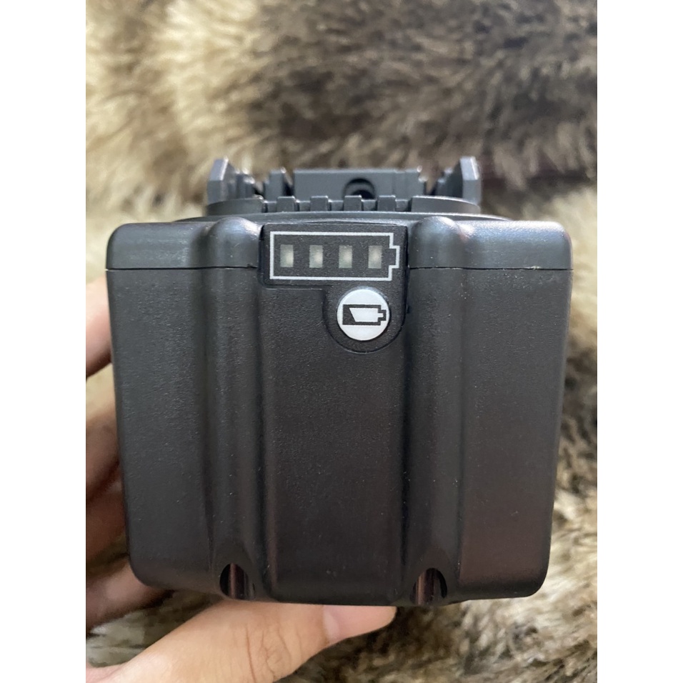 Pin makita 5s-3p 15 cell 7500mah có led báo pin, sạc adapter. BN.