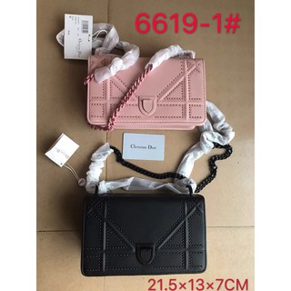 Túi Dior nạm đinh da mịn