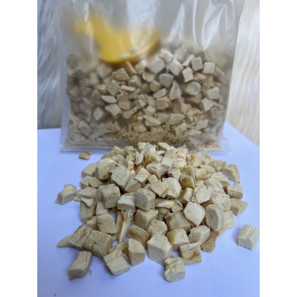 Ức gà sấy dạng viên nhỏ dành cho chó mèo trên 2 tháng tuổi gói 200g