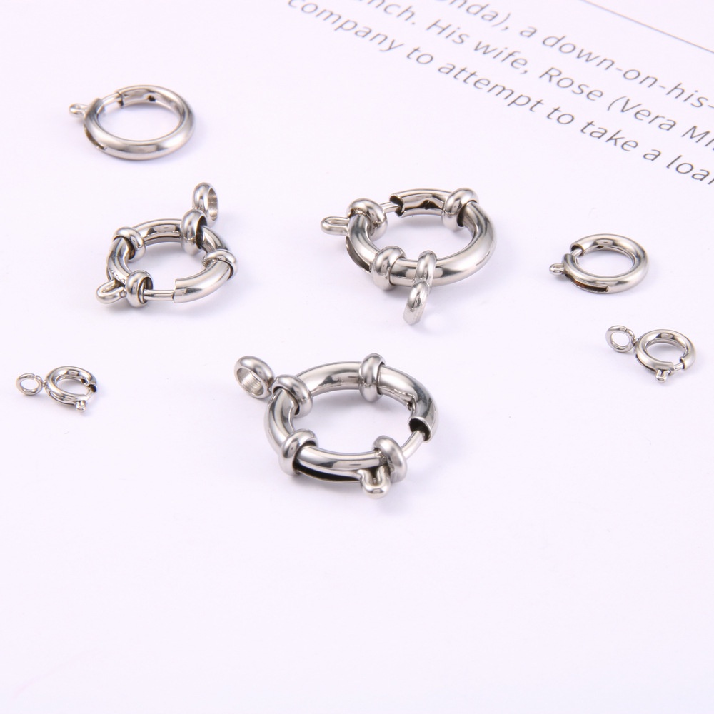 Móc khóa tròn dây chuyền hoặc lắc tay bằng titan không đen vĩnh viễn - KTT22001