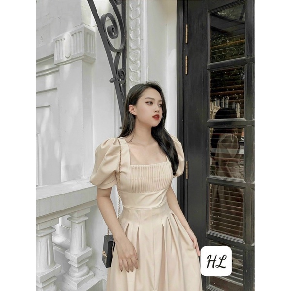 Váy xếp ly ngực