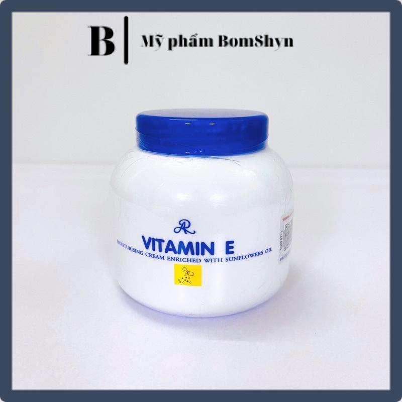 Kem dưỡng ẩm vitamin E Thái lan