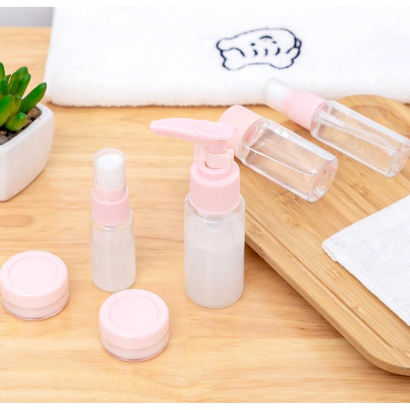 Bộ chiết mỹ phẩm du lịch 7 món tiện dụng