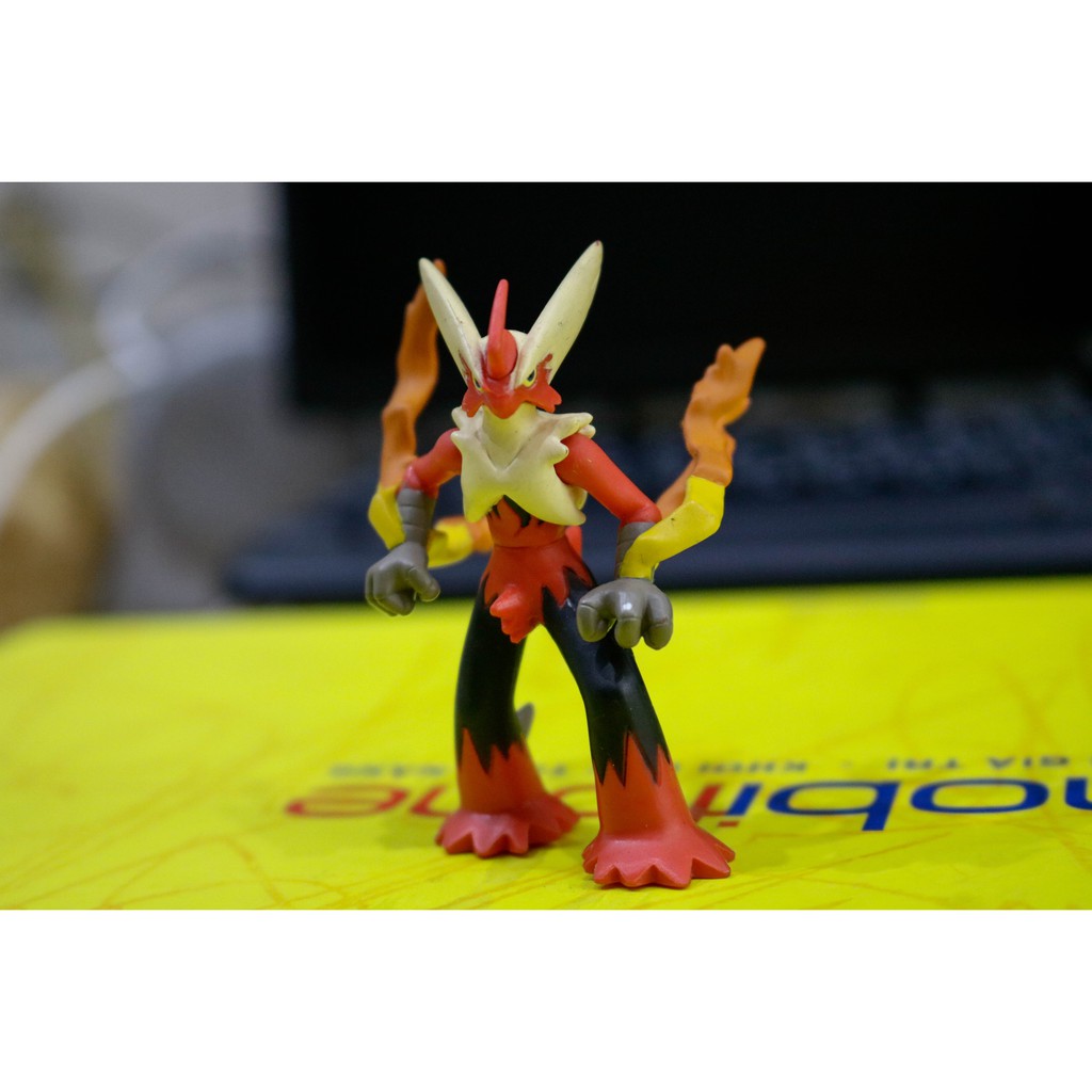 Mô hình pokemon mega blaziken tomy