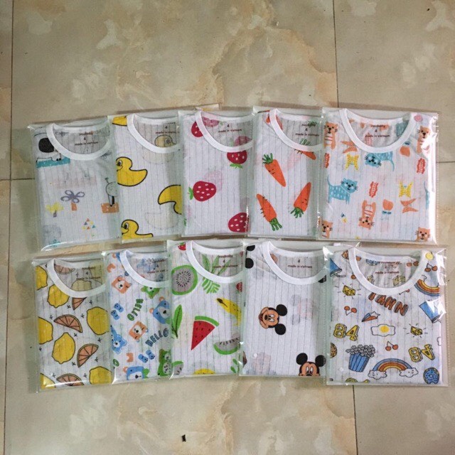Bộ cotton giấy cộc cài vai in hình dễ thương cho bé 0 - 15kg