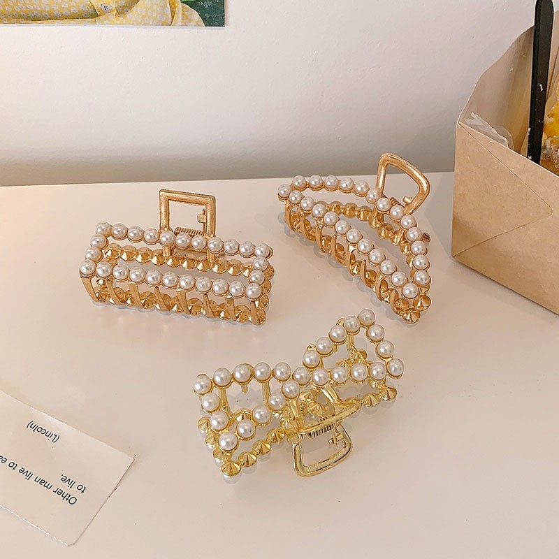 Kẹp tóc kiểu càng cua bằng kim loại đính hạt ngọc trai