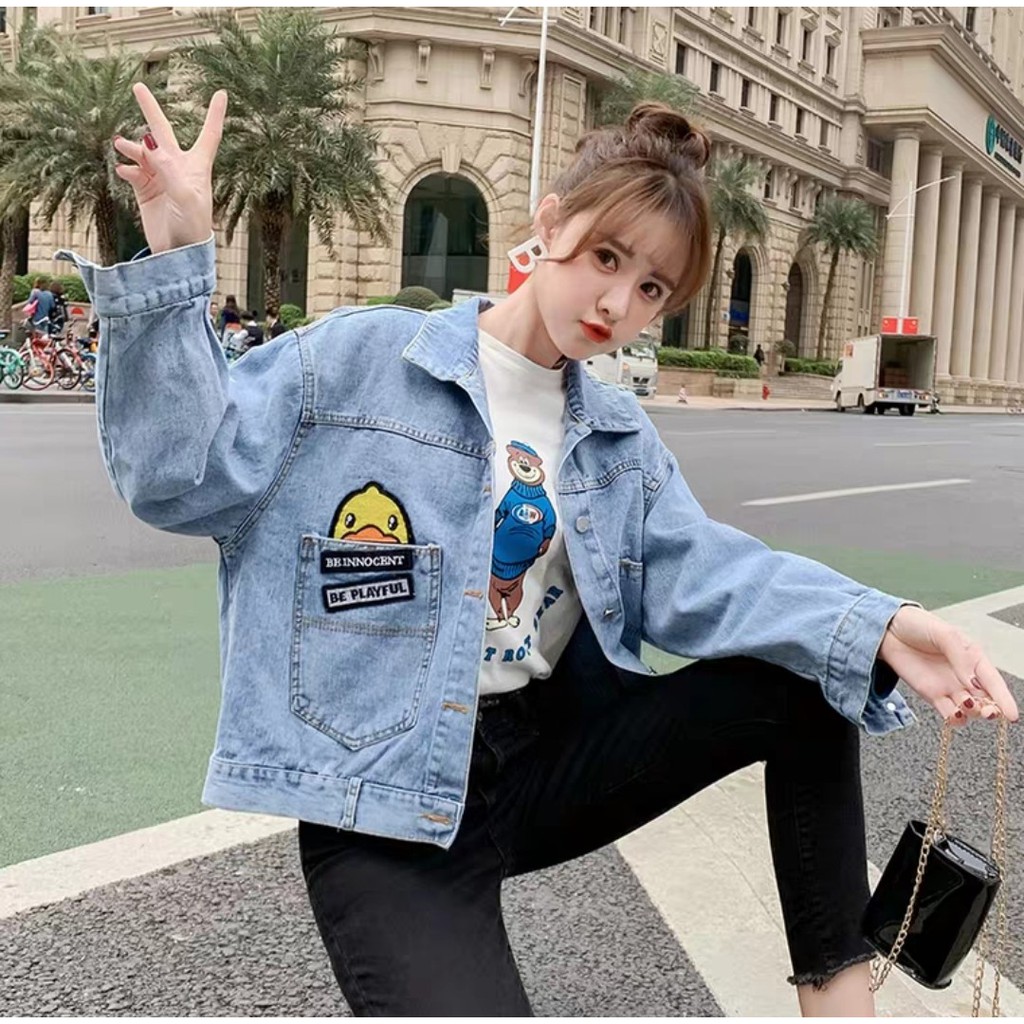 [Cao cấp] Áo khoác jean nữ có túi cao cấp thêu chú Vịt hot trend đẹp rộn ràng cho nàng form dưới 60kg