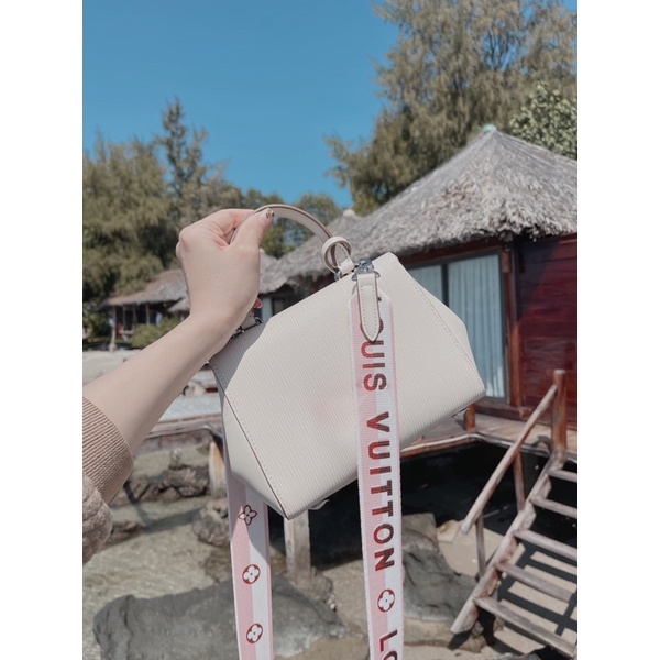 Túi LVi Cluny BB mini