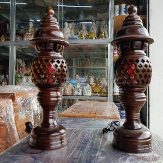 Cặp đèn thờ gỗ tràm bông vàng cao 35 cm