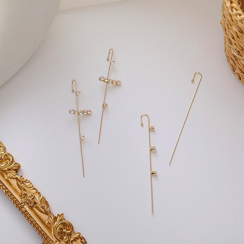 Khuyên móc ở vành tai trendy - nhắn shop để chọn mẫu